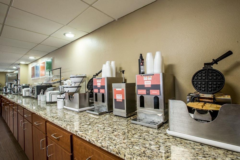 Comfort Inn & Suites At Dollywood Lane Pigeon Forge Esterno foto