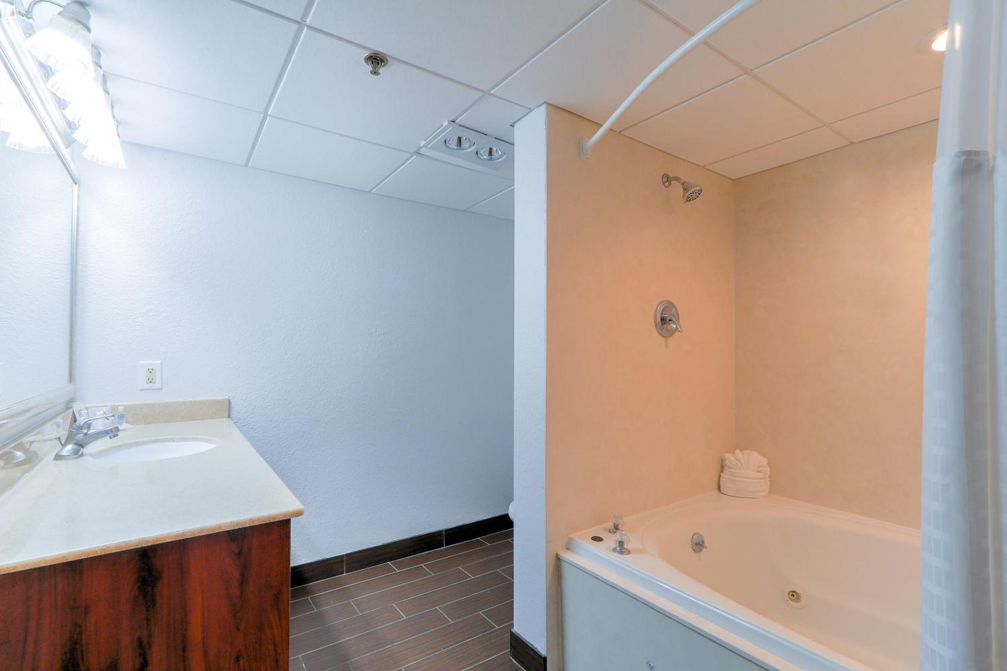 Comfort Inn & Suites At Dollywood Lane Pigeon Forge Esterno foto