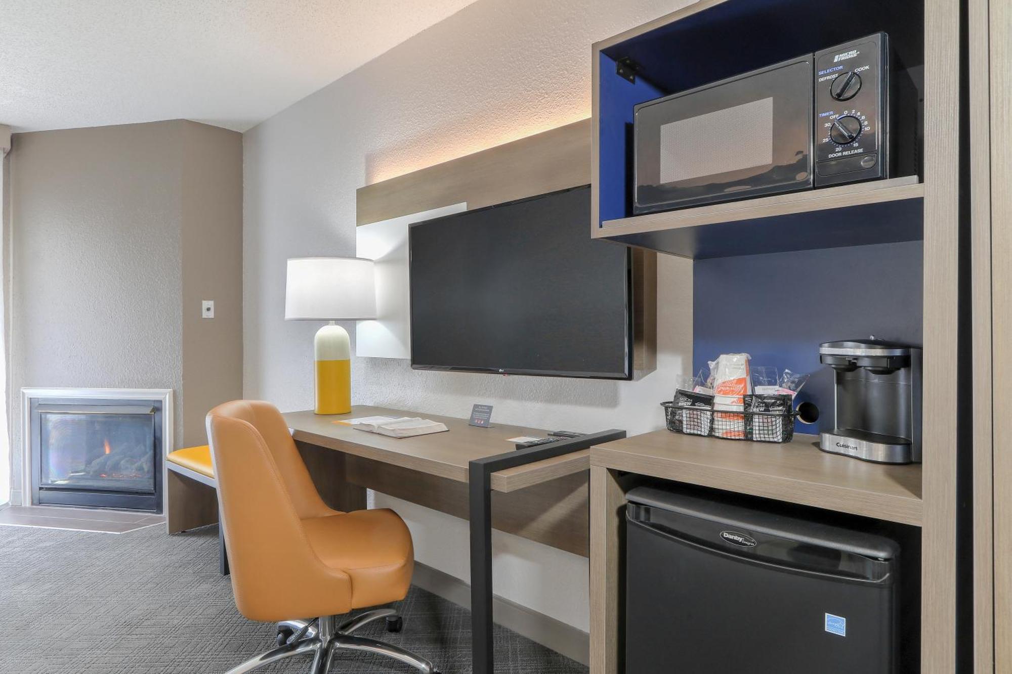 Comfort Inn & Suites At Dollywood Lane Pigeon Forge Esterno foto