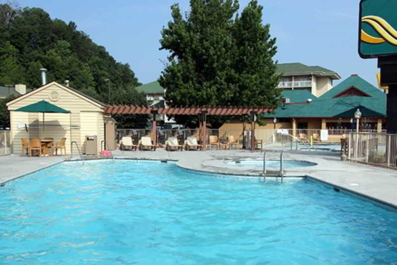 Comfort Inn & Suites At Dollywood Lane Pigeon Forge Esterno foto